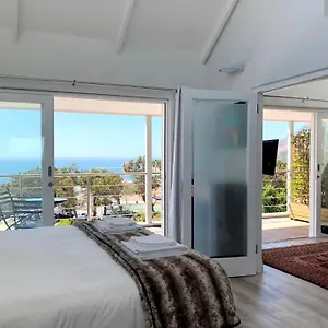 Bright Camps Bay Loft With Stunning Views And Shared Pool Apartment
